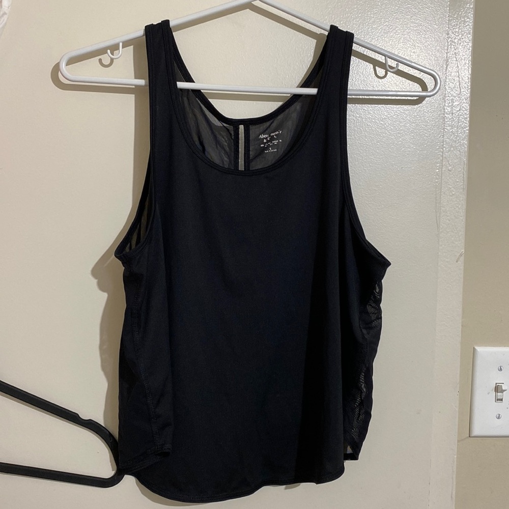 Abercrombie athletic shirt top